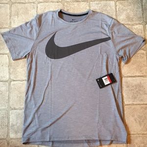 Nike Breathe t shirt